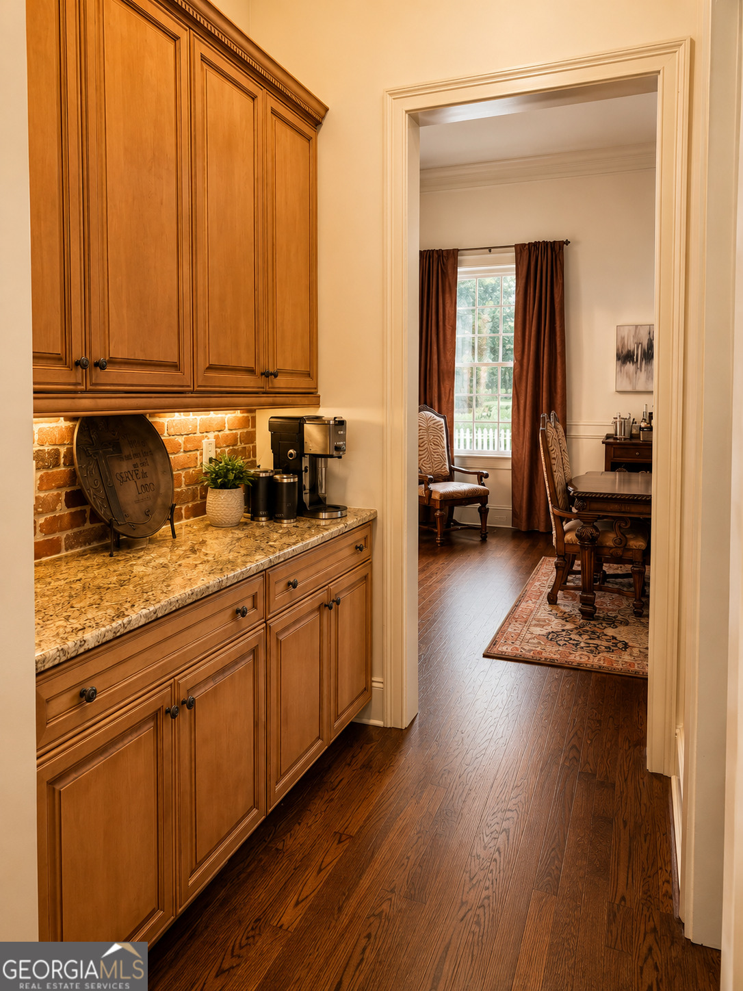 1305 Layor Court Property Photo 12