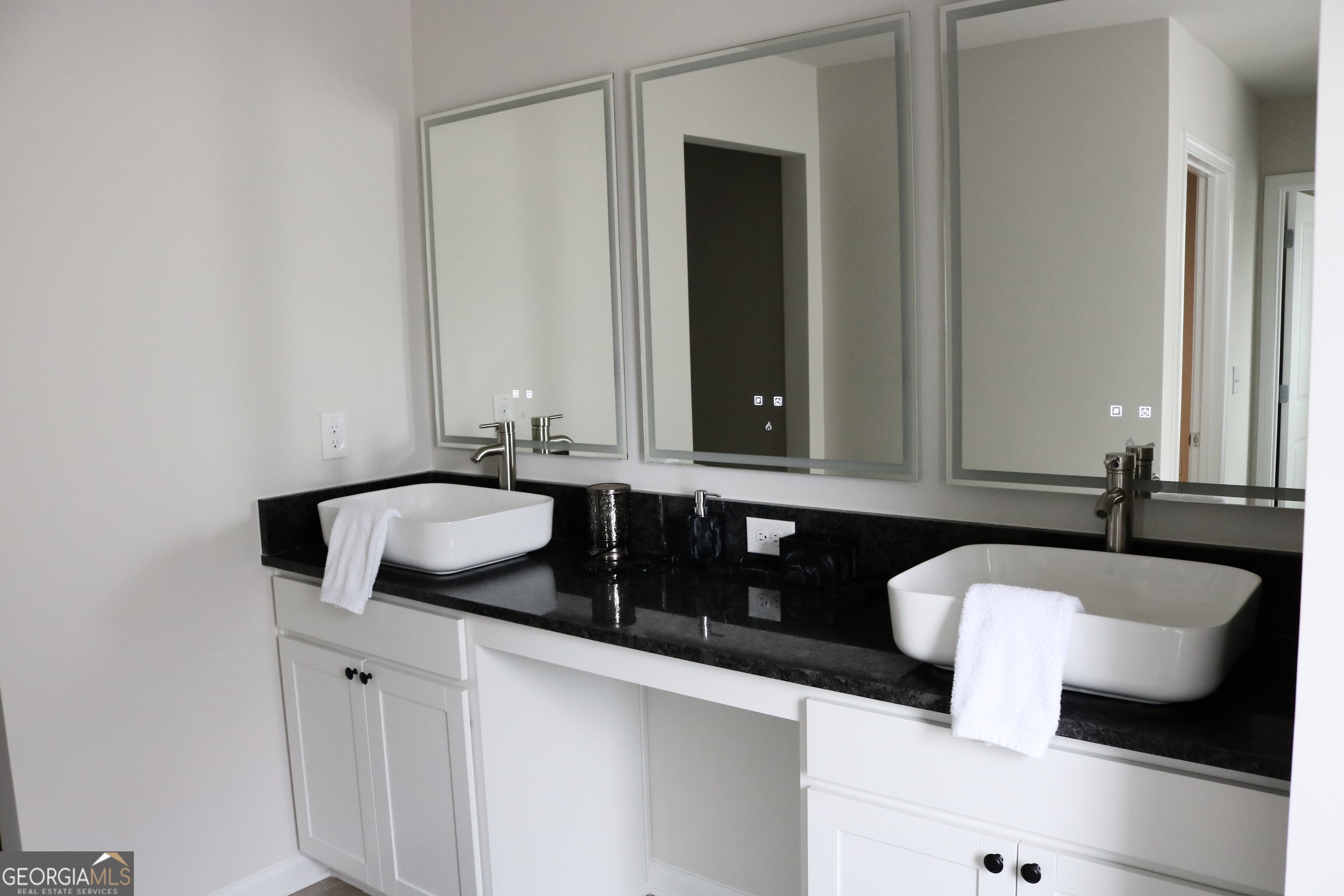 204 River Meadow Drive Property Photo 17
