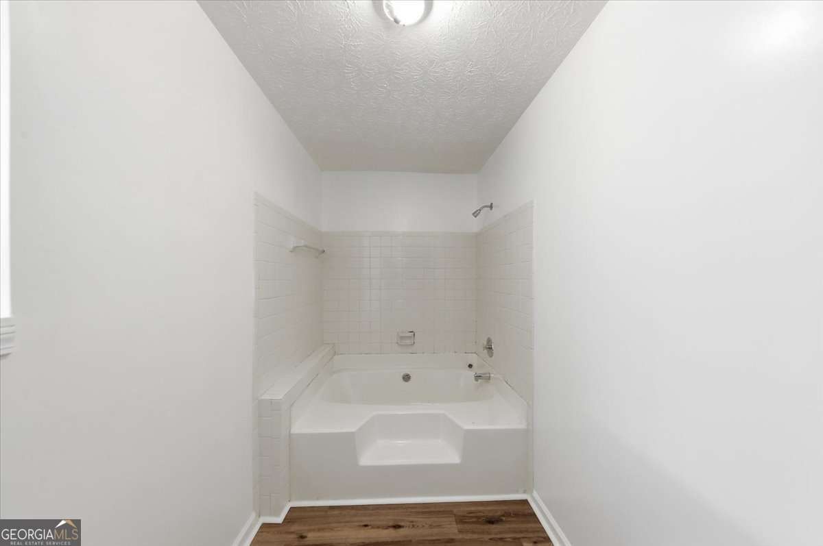 608 Crestmont Court Property Photo 27