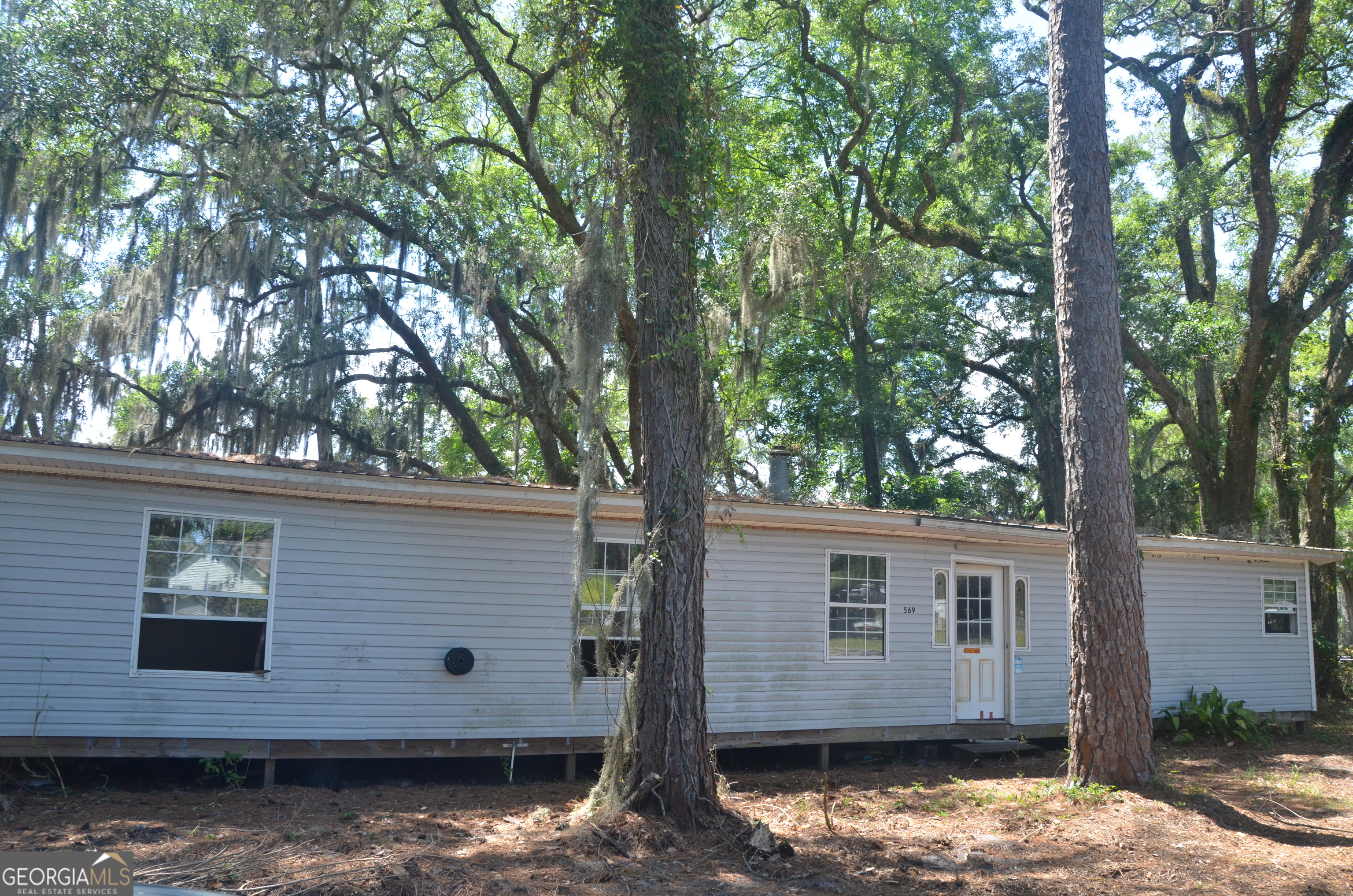 569 Crooked River Drive Property Photo 1