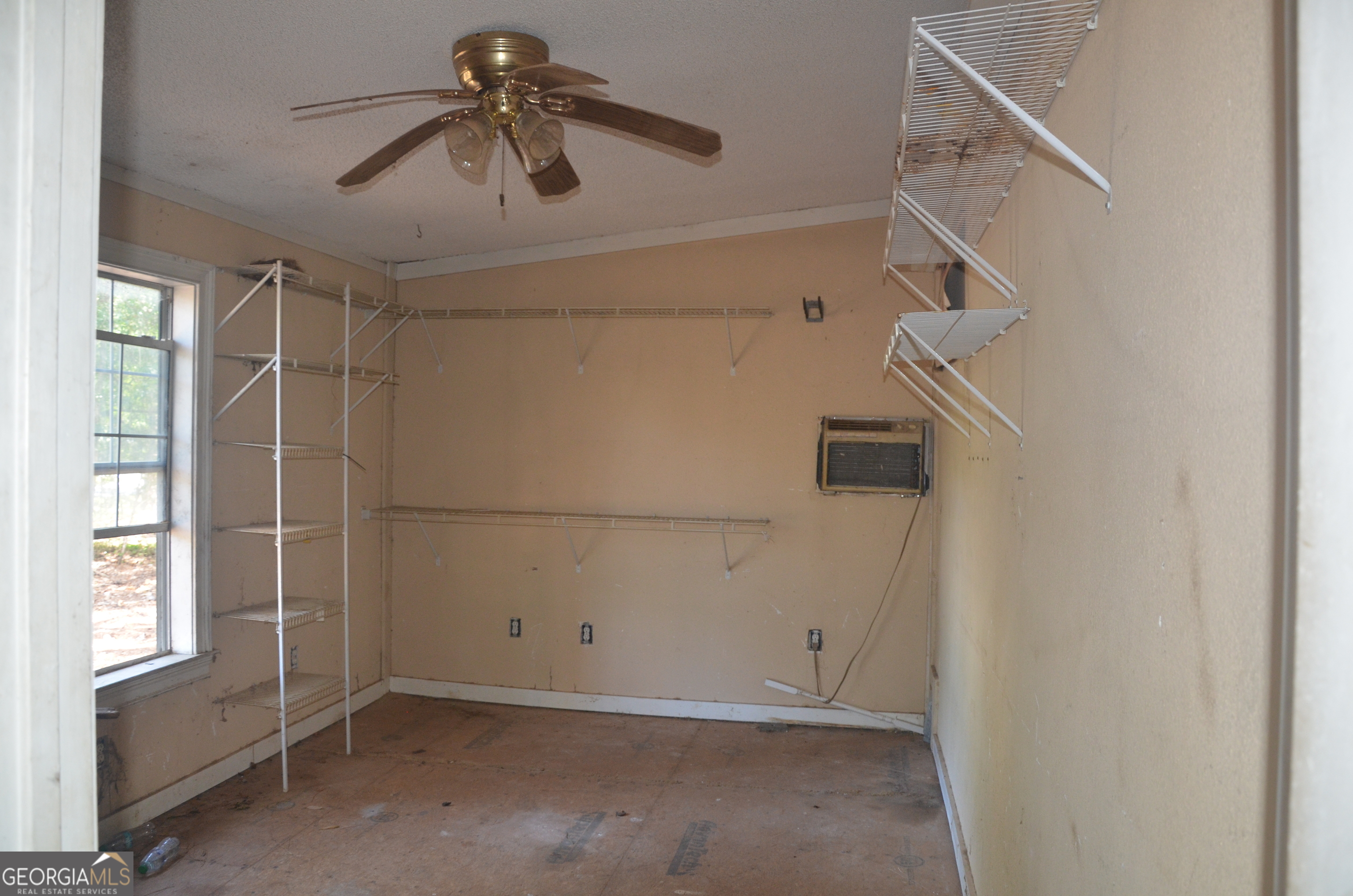 569 Crooked River Drive Property Photo 18