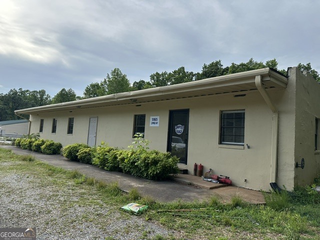 5965 Cumming Highway Property Photo 16