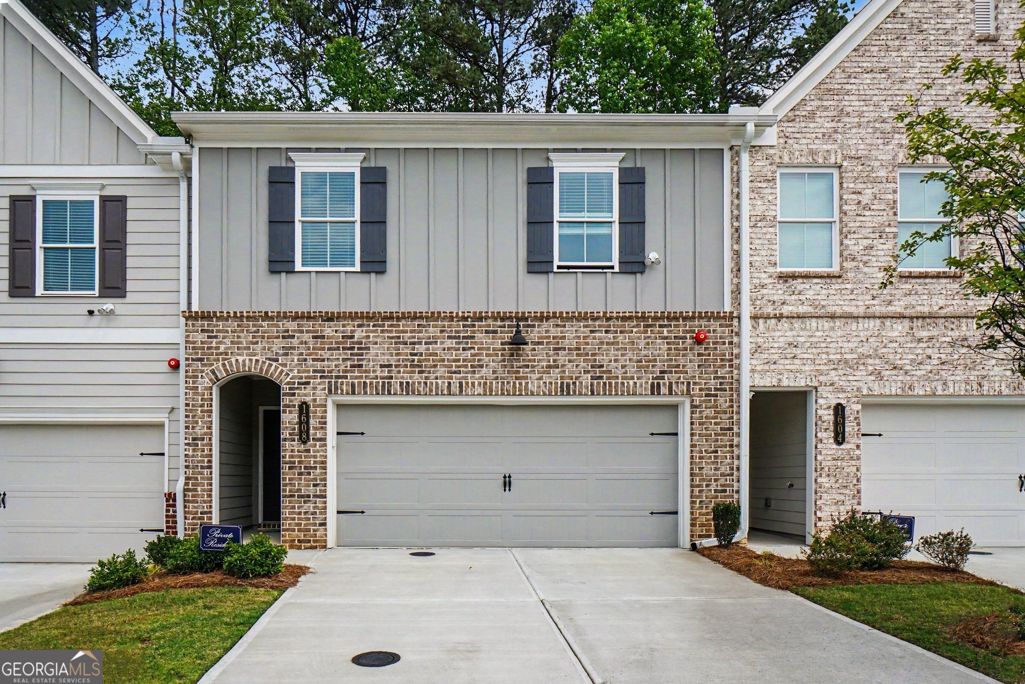 1608 Ruskin Way Nw Property Photo 4