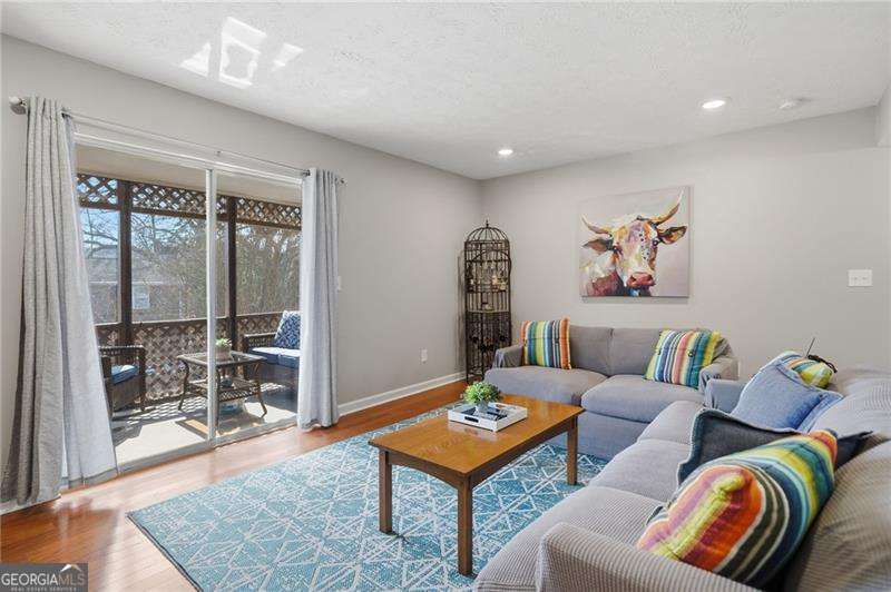 270 Quail Run Property Photo 14