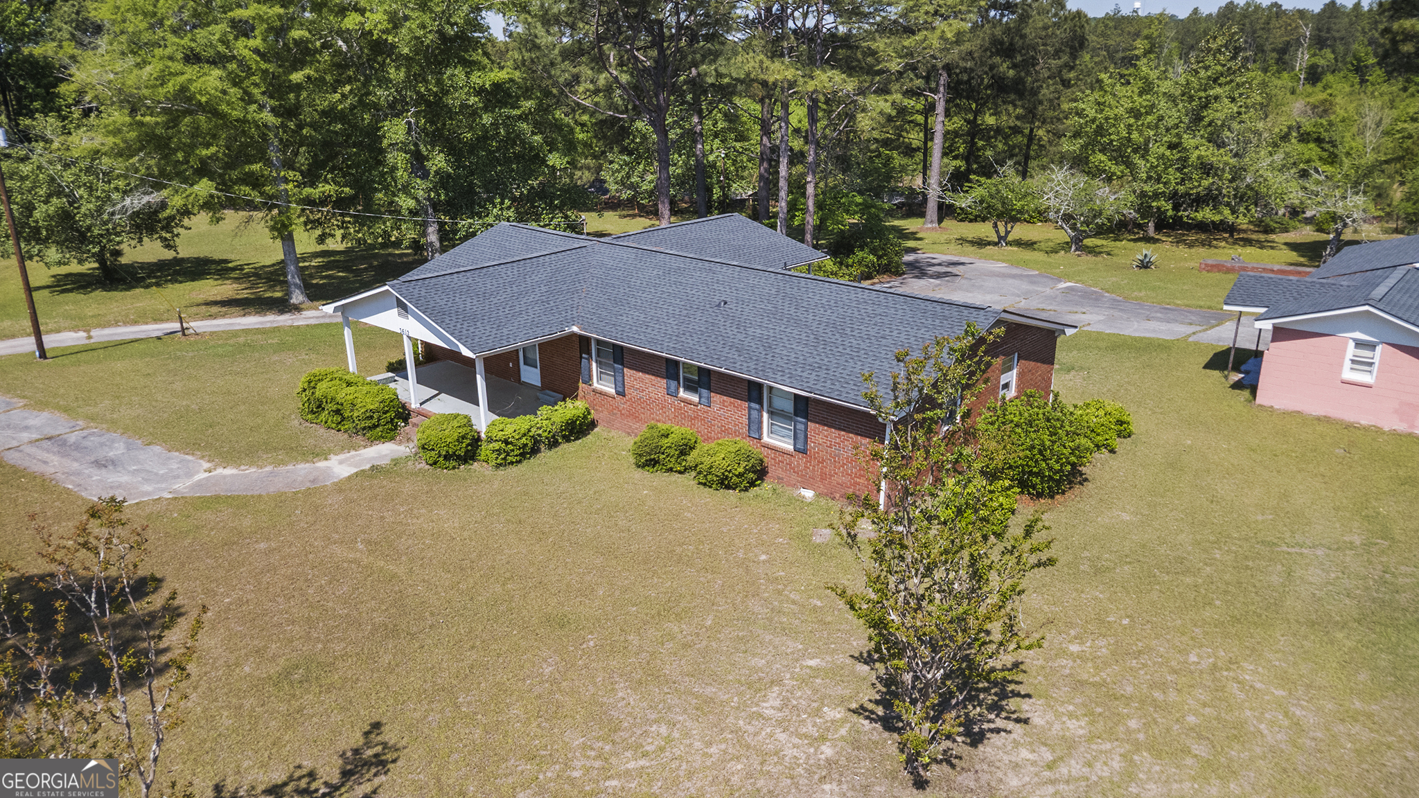 3612 Fleming Drive Property Photo 2