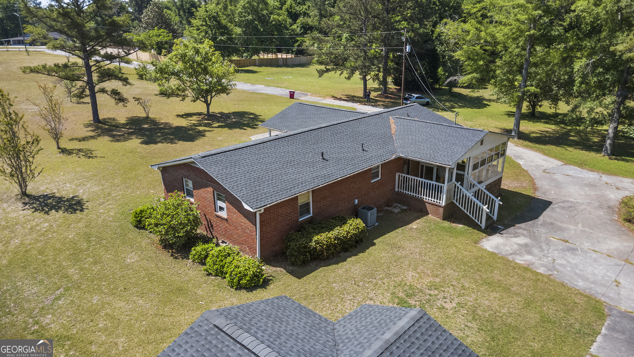 3612 Fleming Drive Property Photo 4
