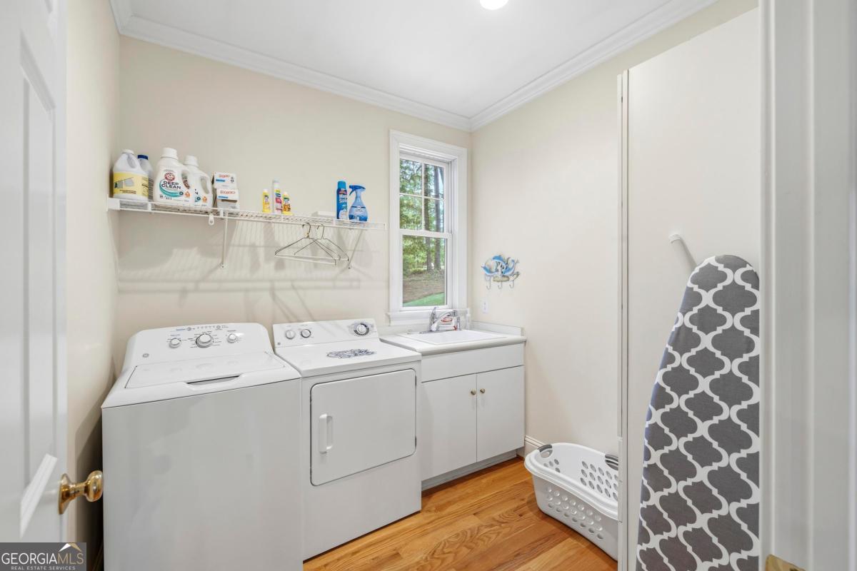 1010 Hubies Way Property Photo 6