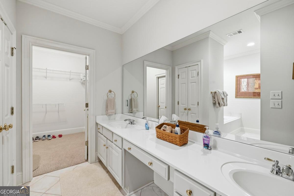 1010 Hubies Way Property Photo 15