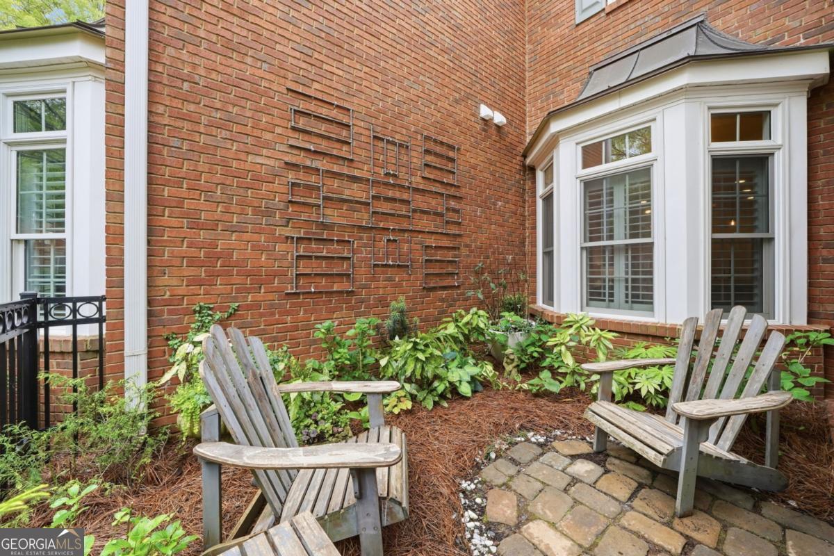 8420 Parker Place Property Photo 3
