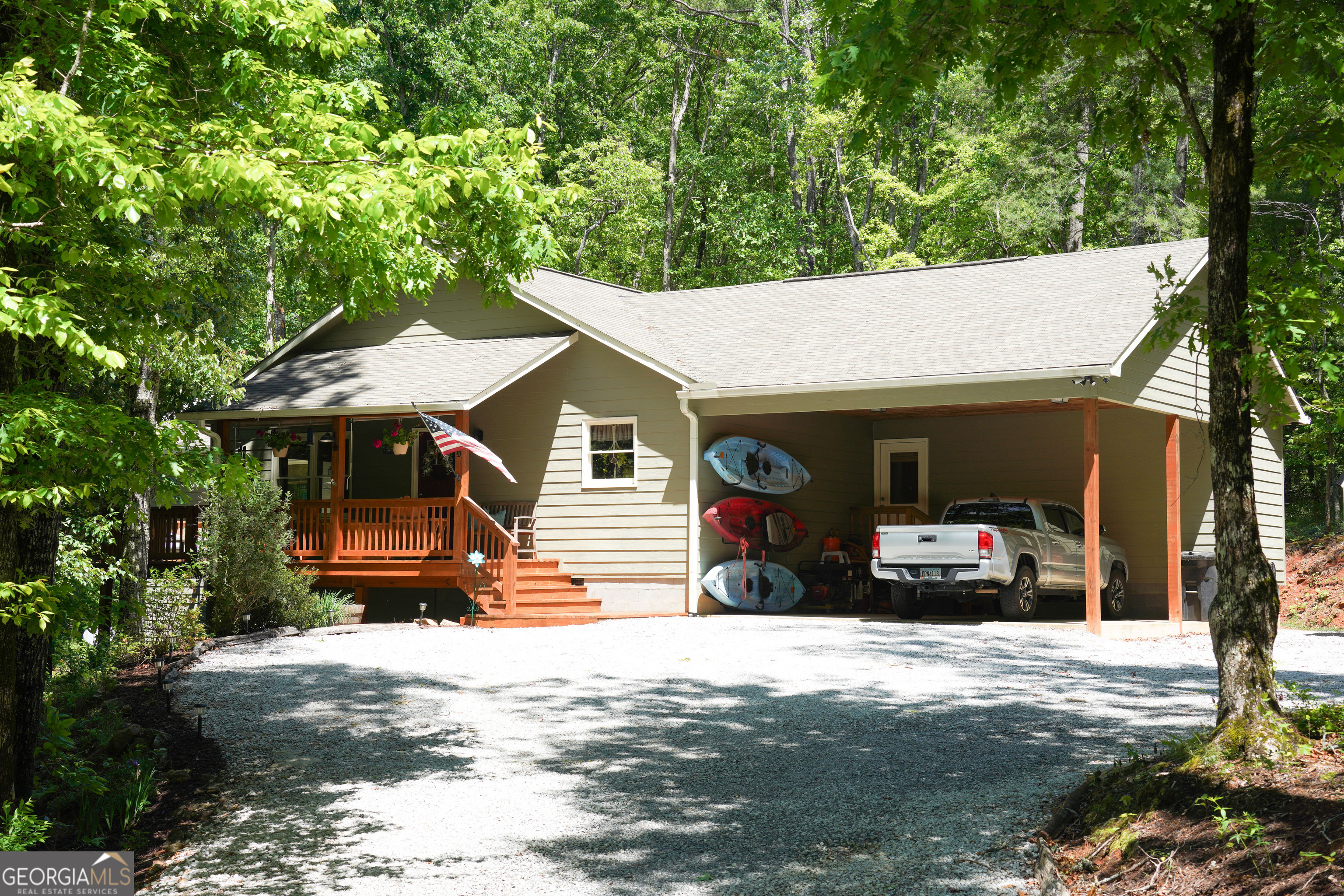 16 Abby Lane Property Photo 1