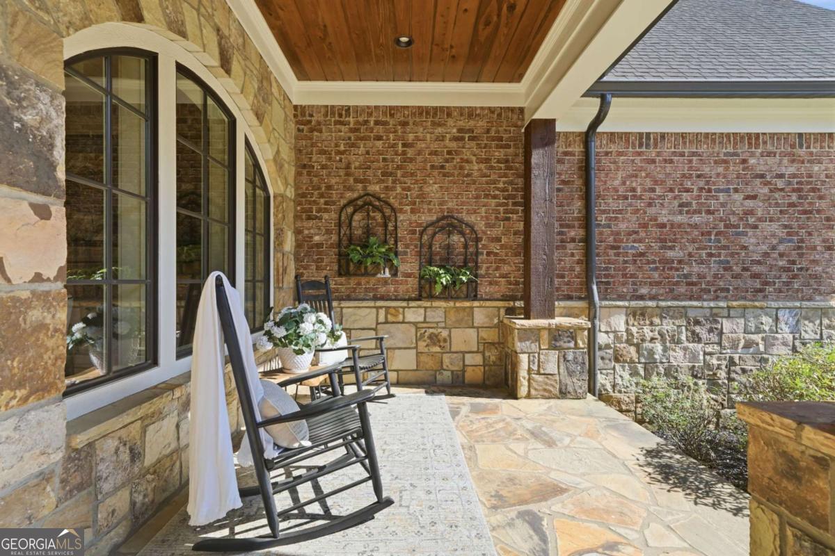 680 Gaddis Road Property Photo 3