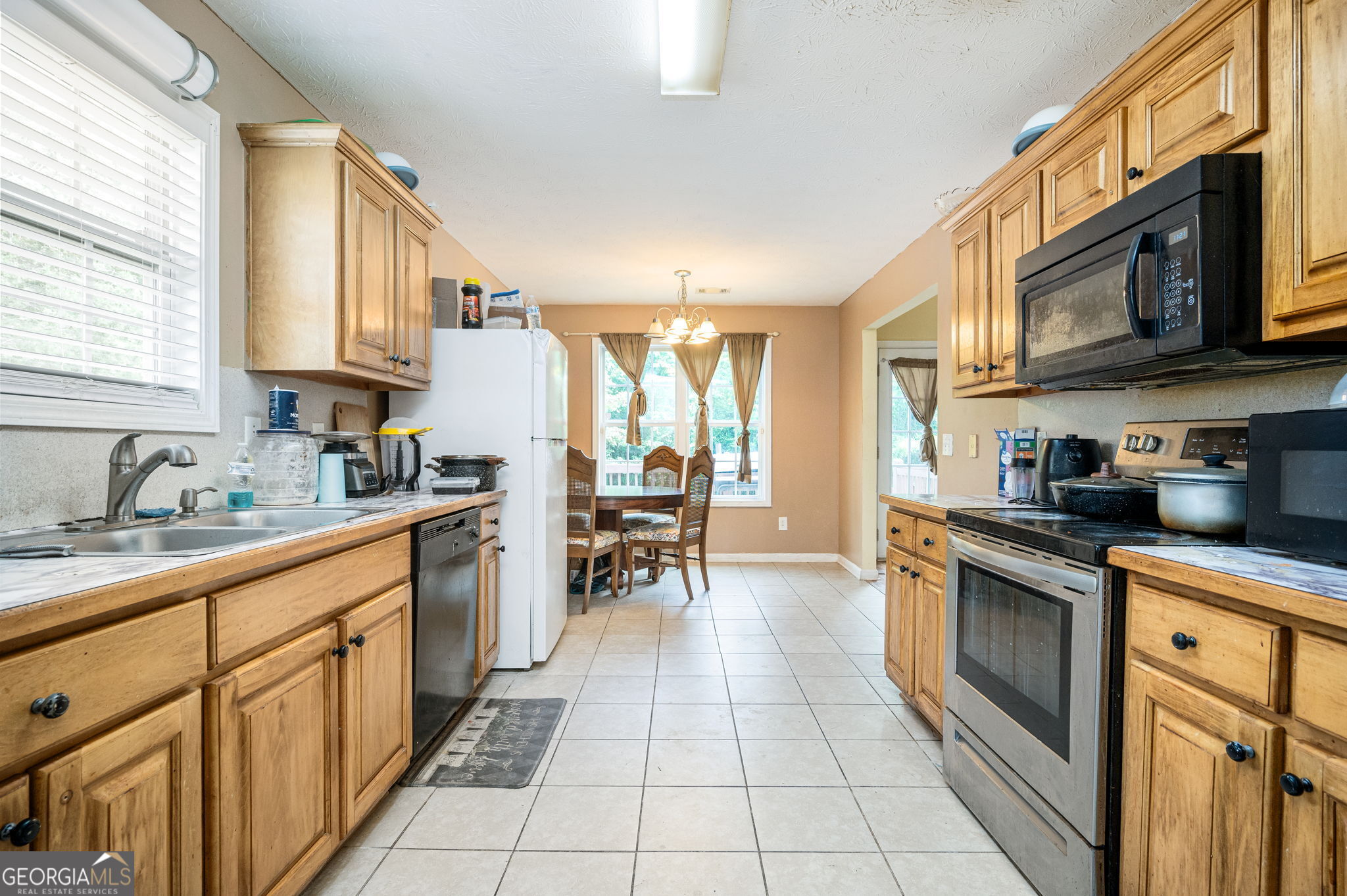 80 Lumby Lane Property Photo 7