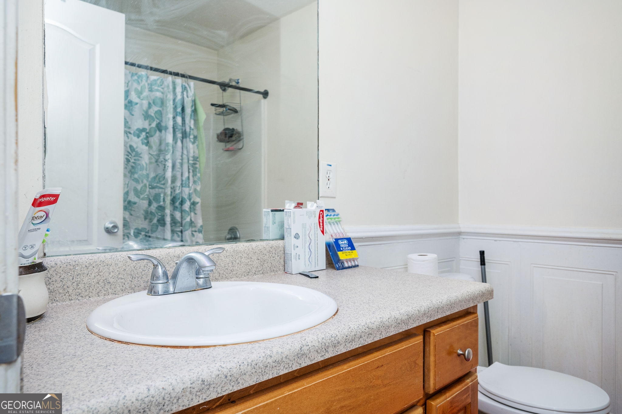 80 Lumby Lane Property Photo 10