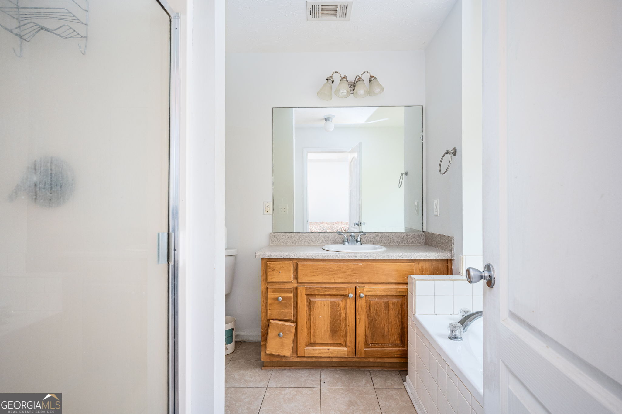 80 Lumby Lane Property Photo 15