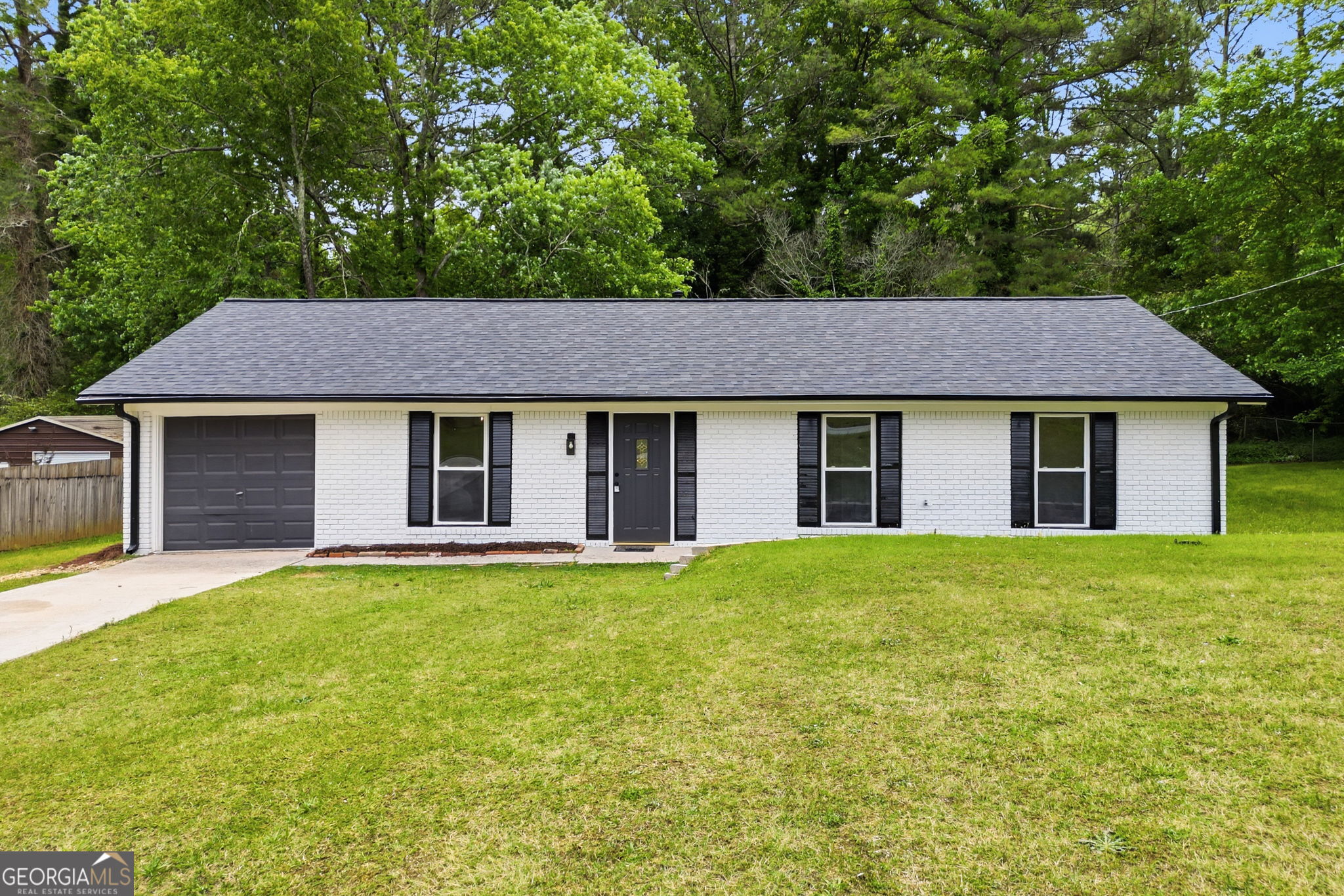 1808 Singer Way Property Photo 2
