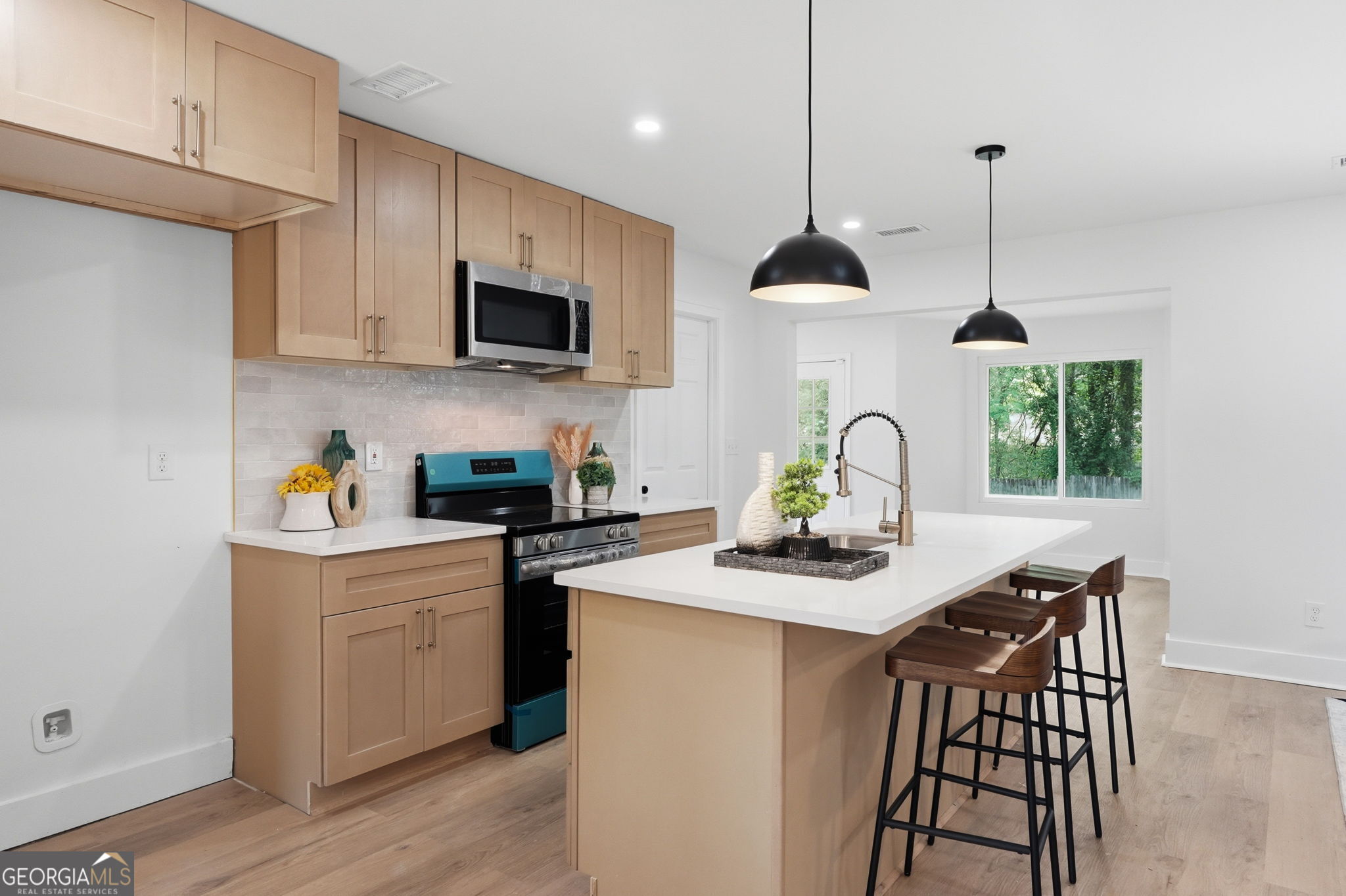 1808 Singer Way Property Photo 8