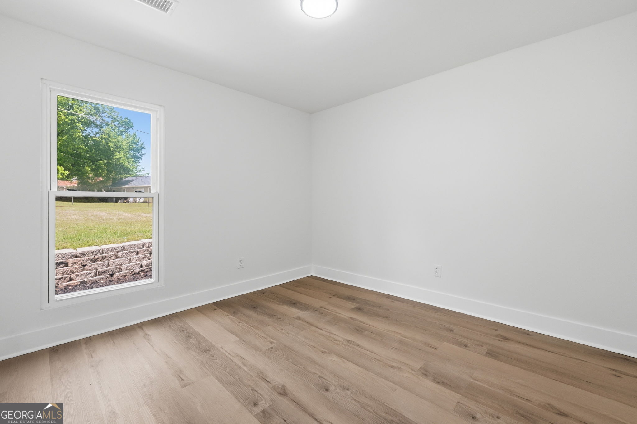 1808 Singer Way Property Photo 19