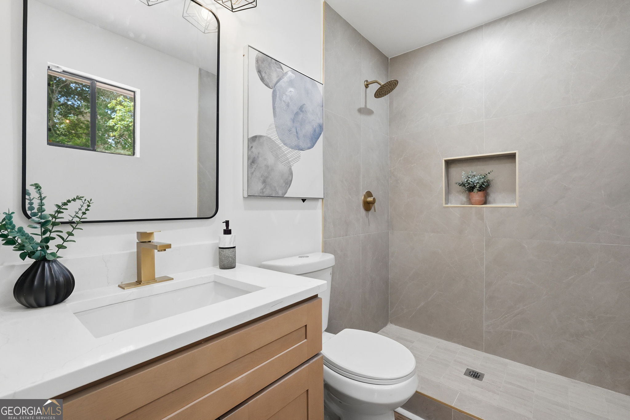 1808 Singer Way Property Photo 23