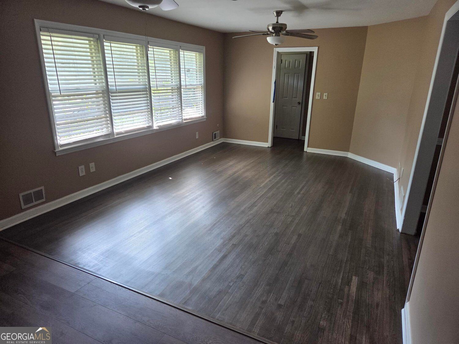 1037 Mell Avenue Property Photo 6