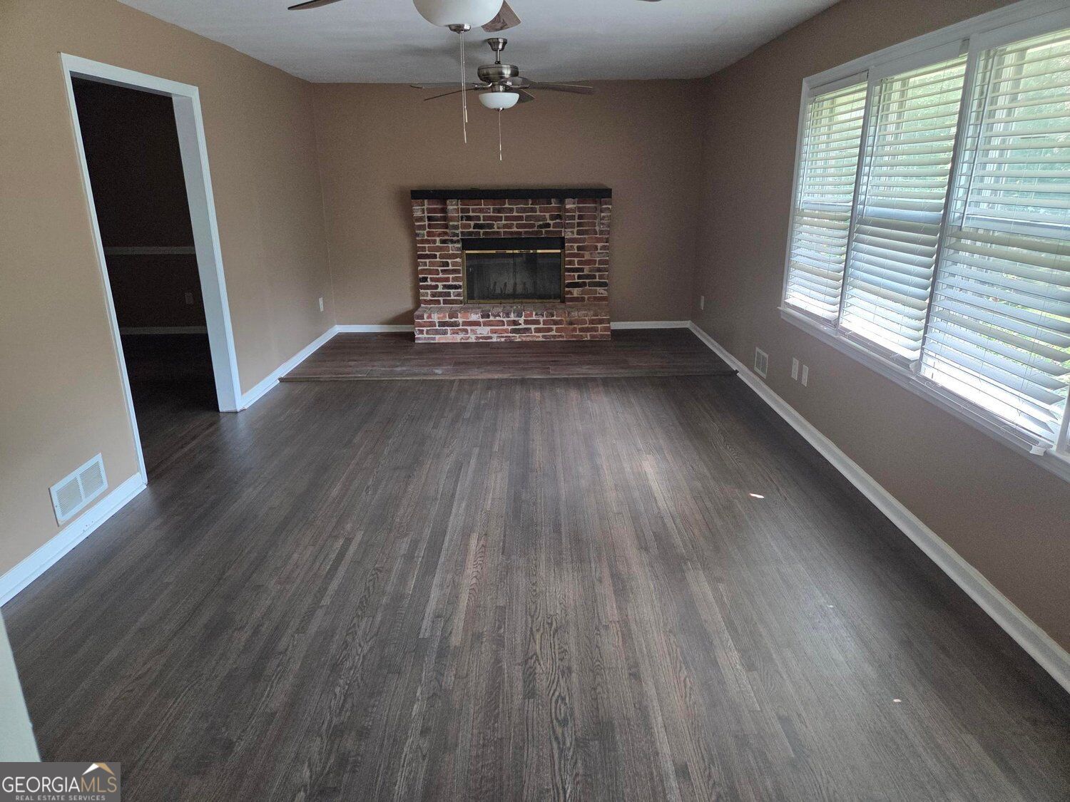 1037 Mell Avenue Property Photo 8