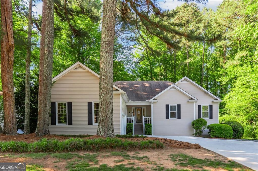 6011 Crabapple Way Property Photo 2