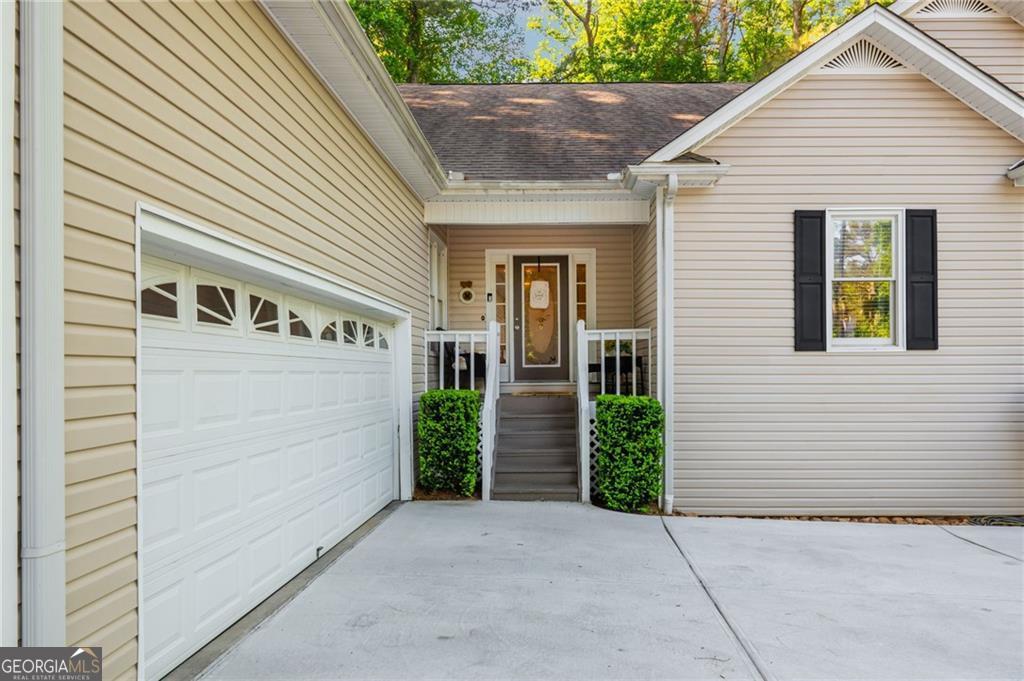 6011 Crabapple Way Property Photo 3