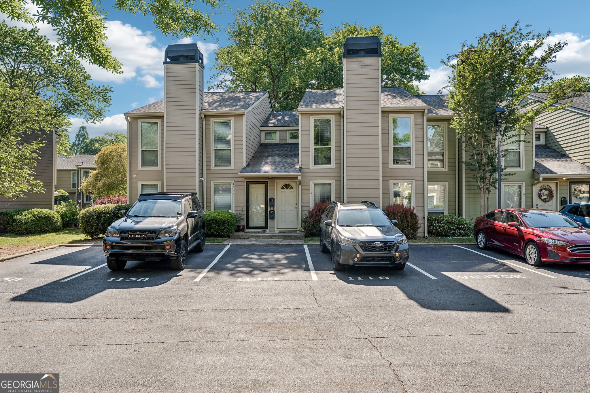 1119 Riverbend Club Drive SE