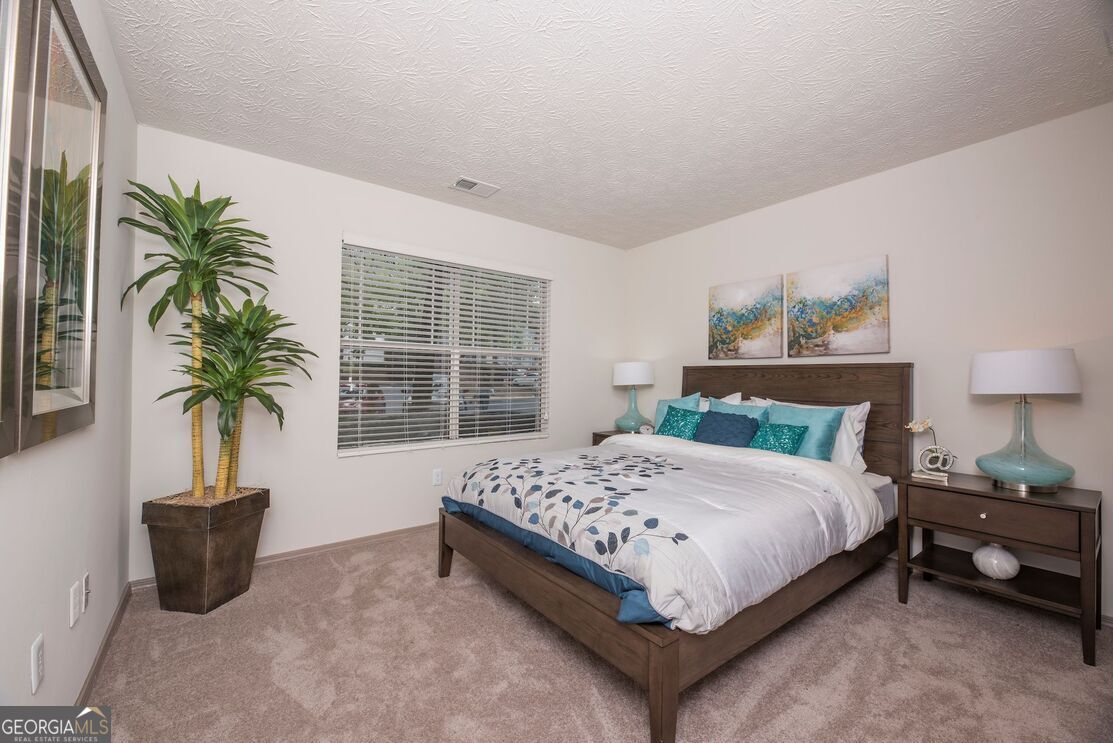 1000 Lake Ridge Parkway # 1613 Property Photo 11