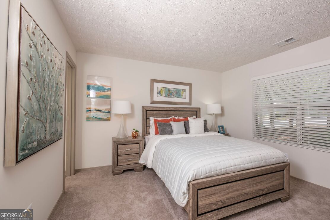 1000 Lake Ridge Parkway # 1613 Property Photo 13