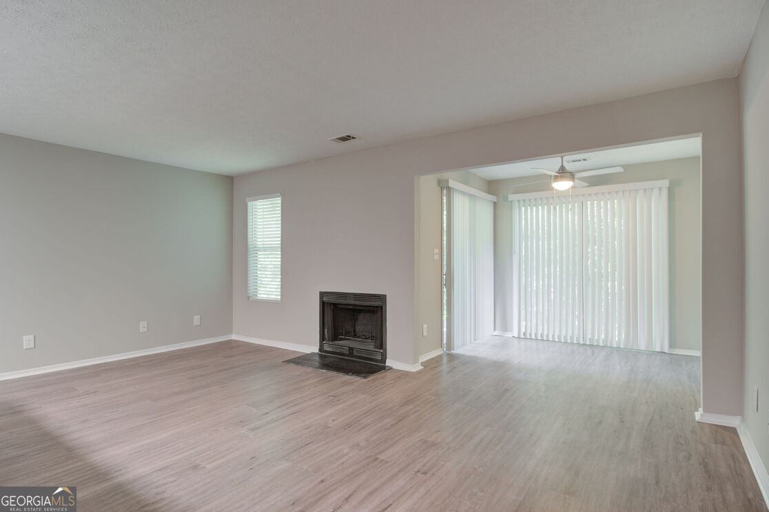 1000 Lake Ridge Parkway # 1613 Property Photo 22