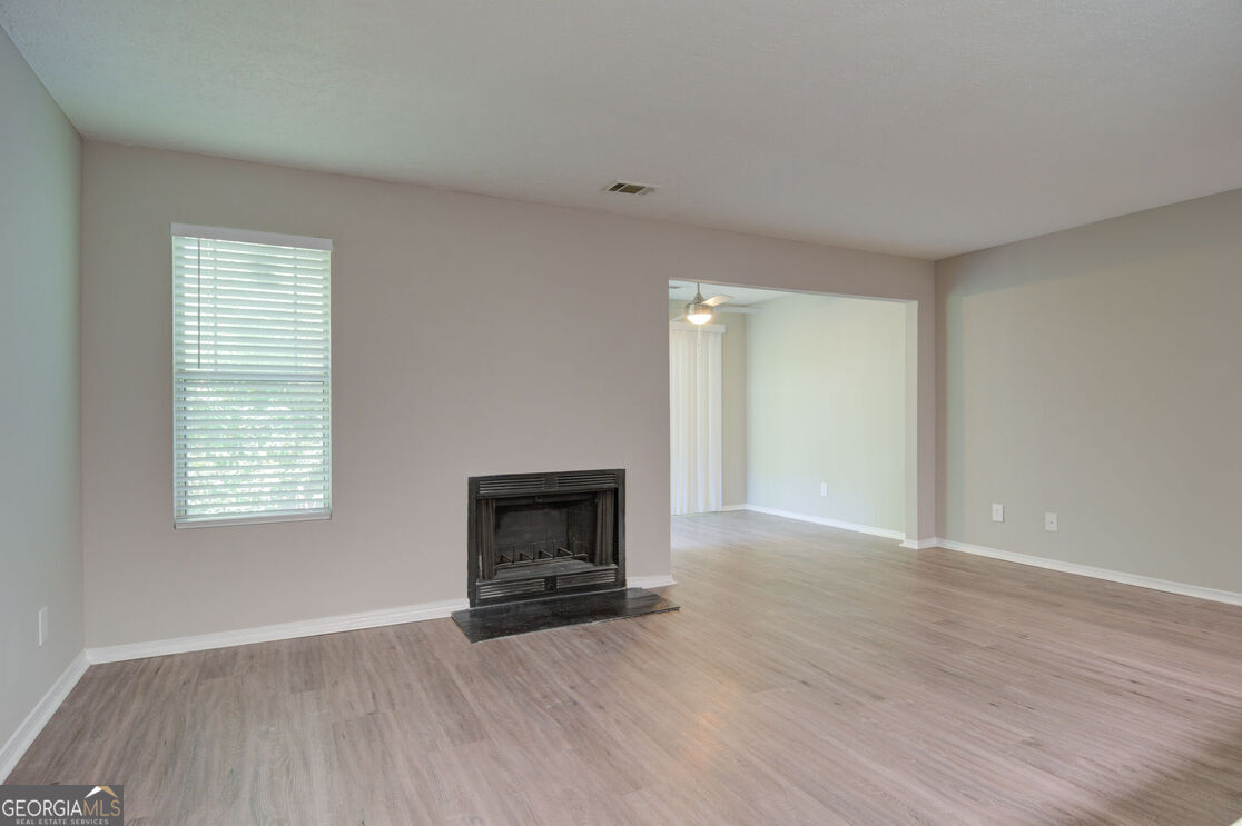 1000 Lake Ridge Parkway # 1613 Property Photo 23