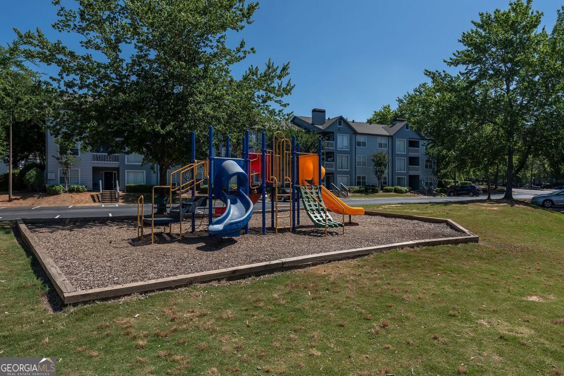 1000 Lake Ridge Parkway # 1613 Property Photo 34