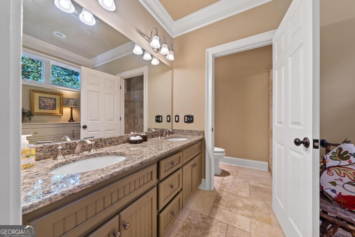 1071 Eaglewood Way Property Photo 27