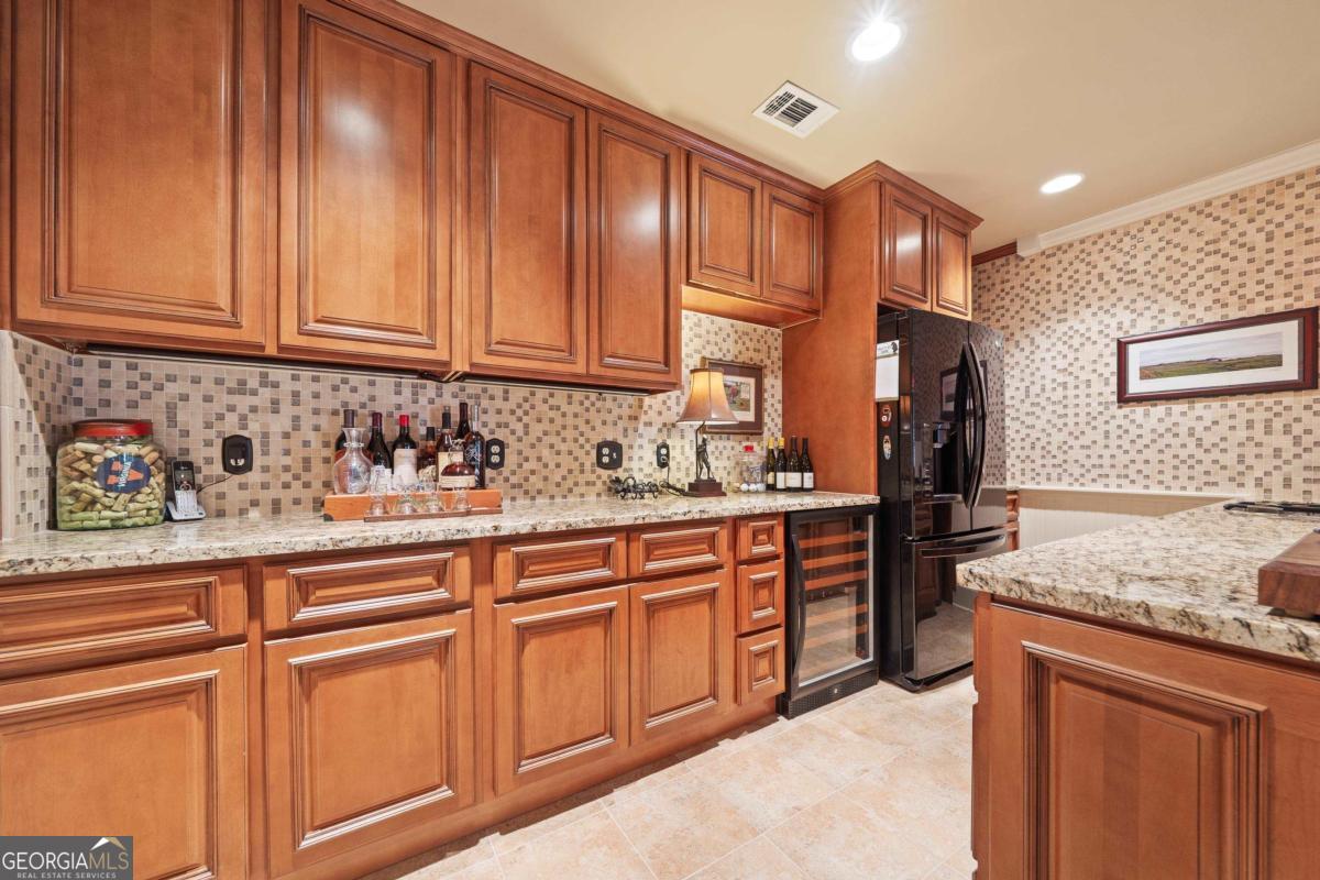 1071 Eaglewood Way Property Photo 52