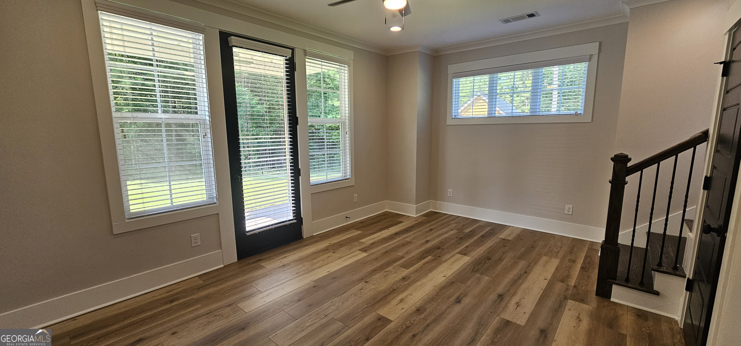 654 Property Photo 4