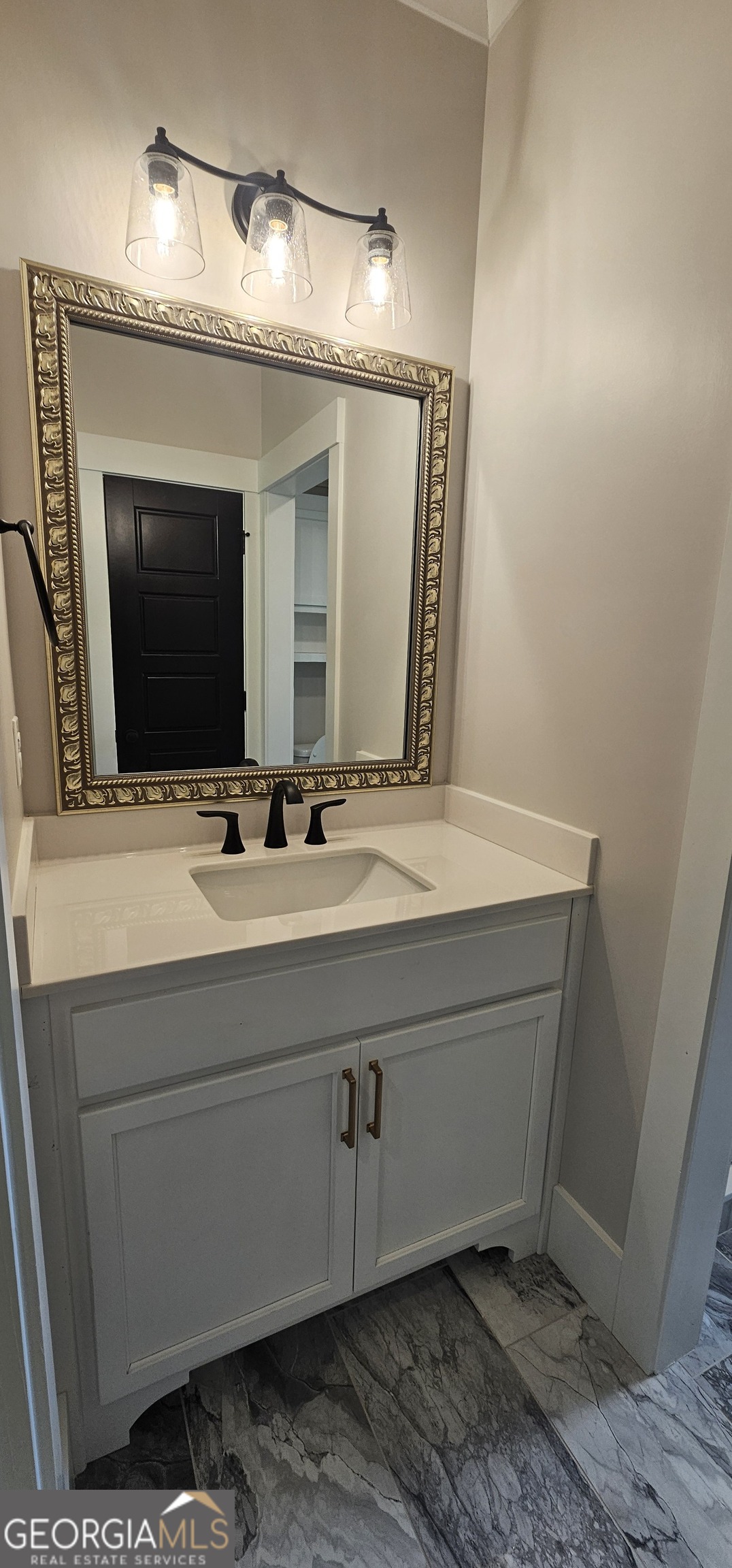 654 Property Photo 9