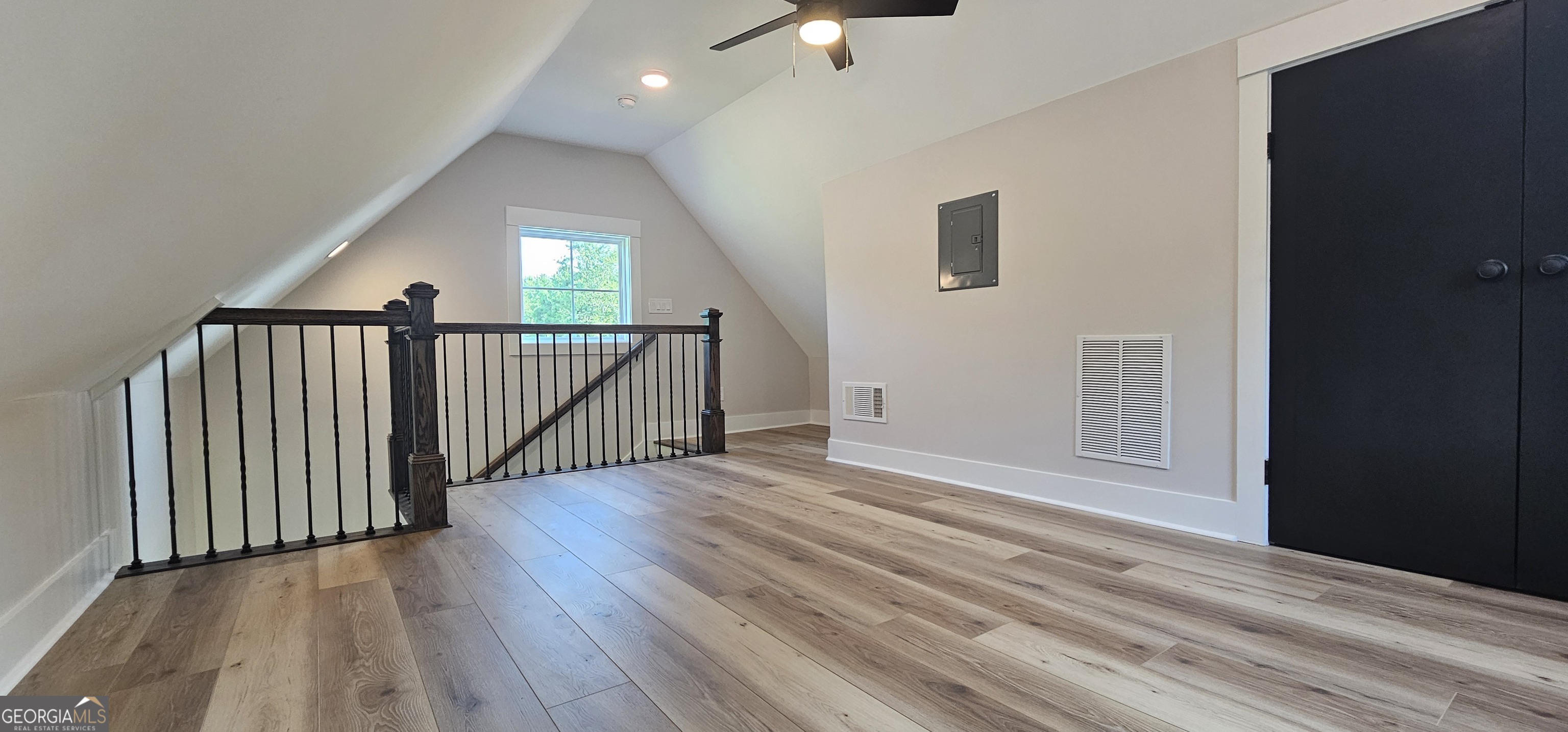654 Property Photo 18