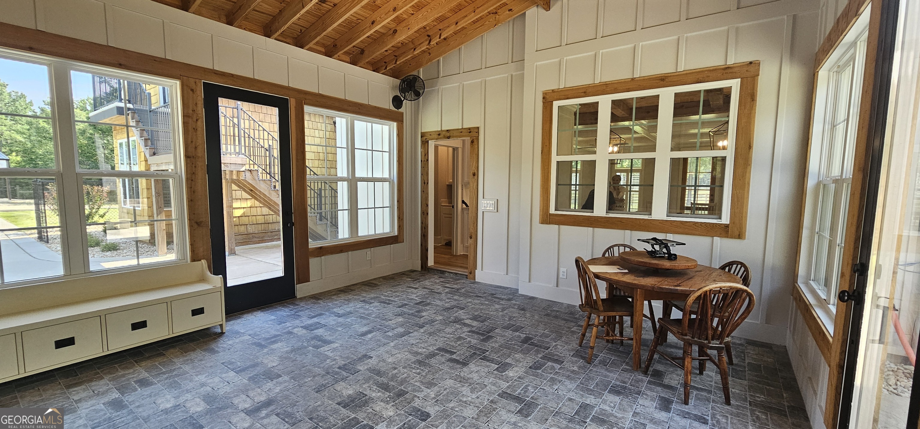 654 Property Photo 21