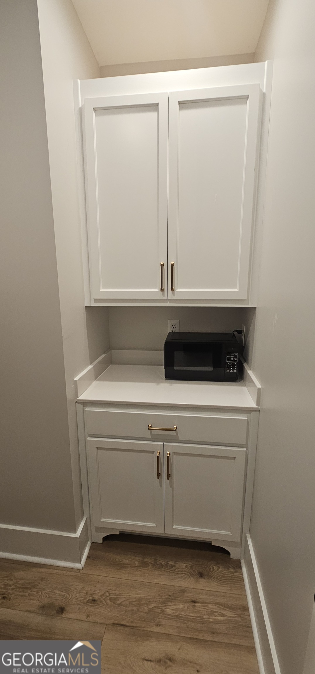 654 Property Photo 25