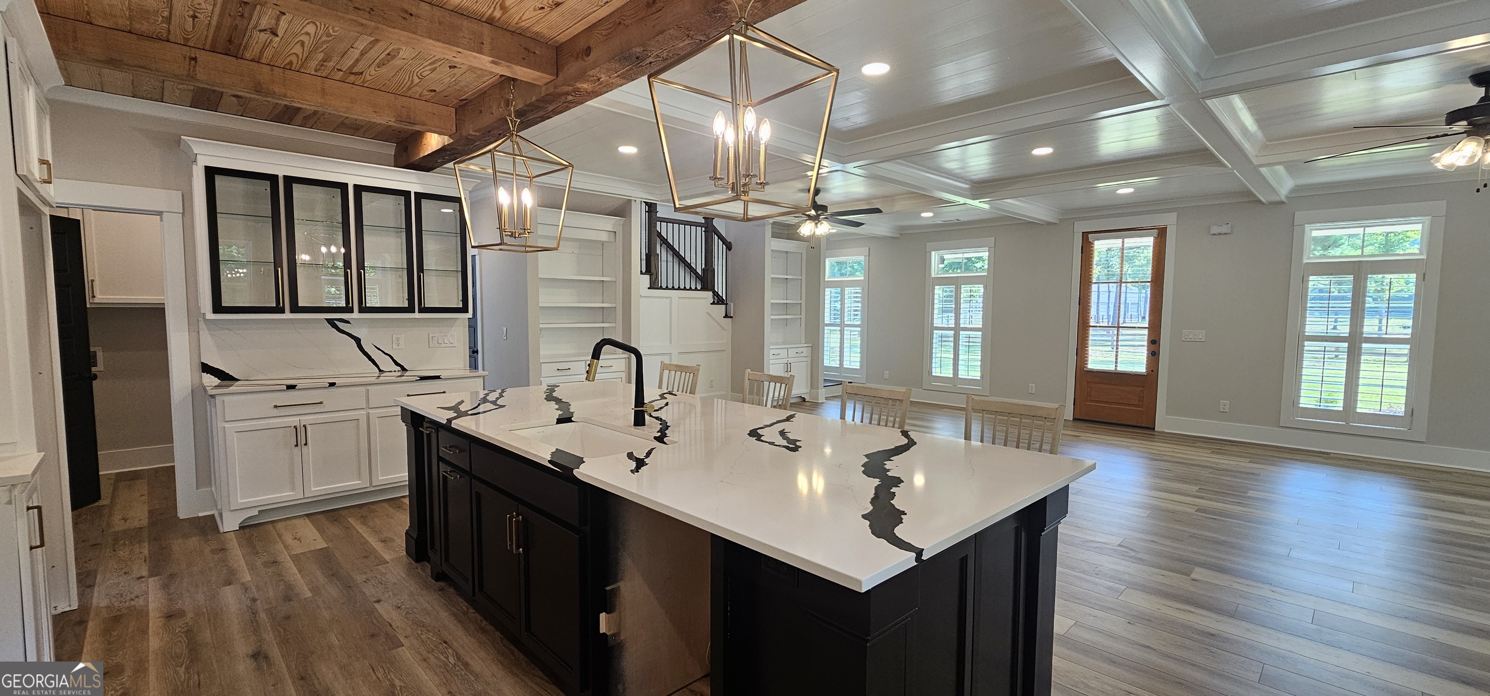 654 Property Photo 30