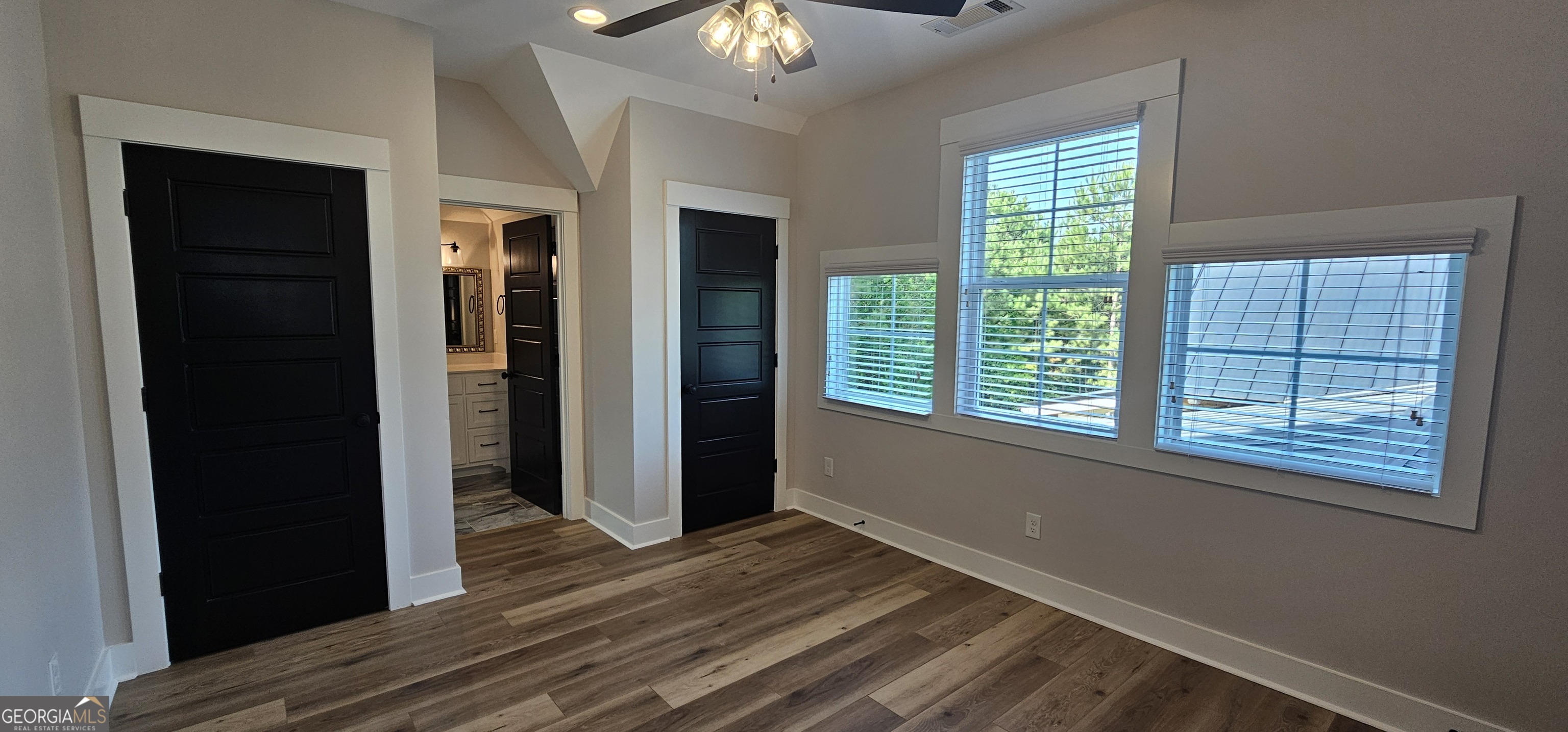 654 Property Photo 45