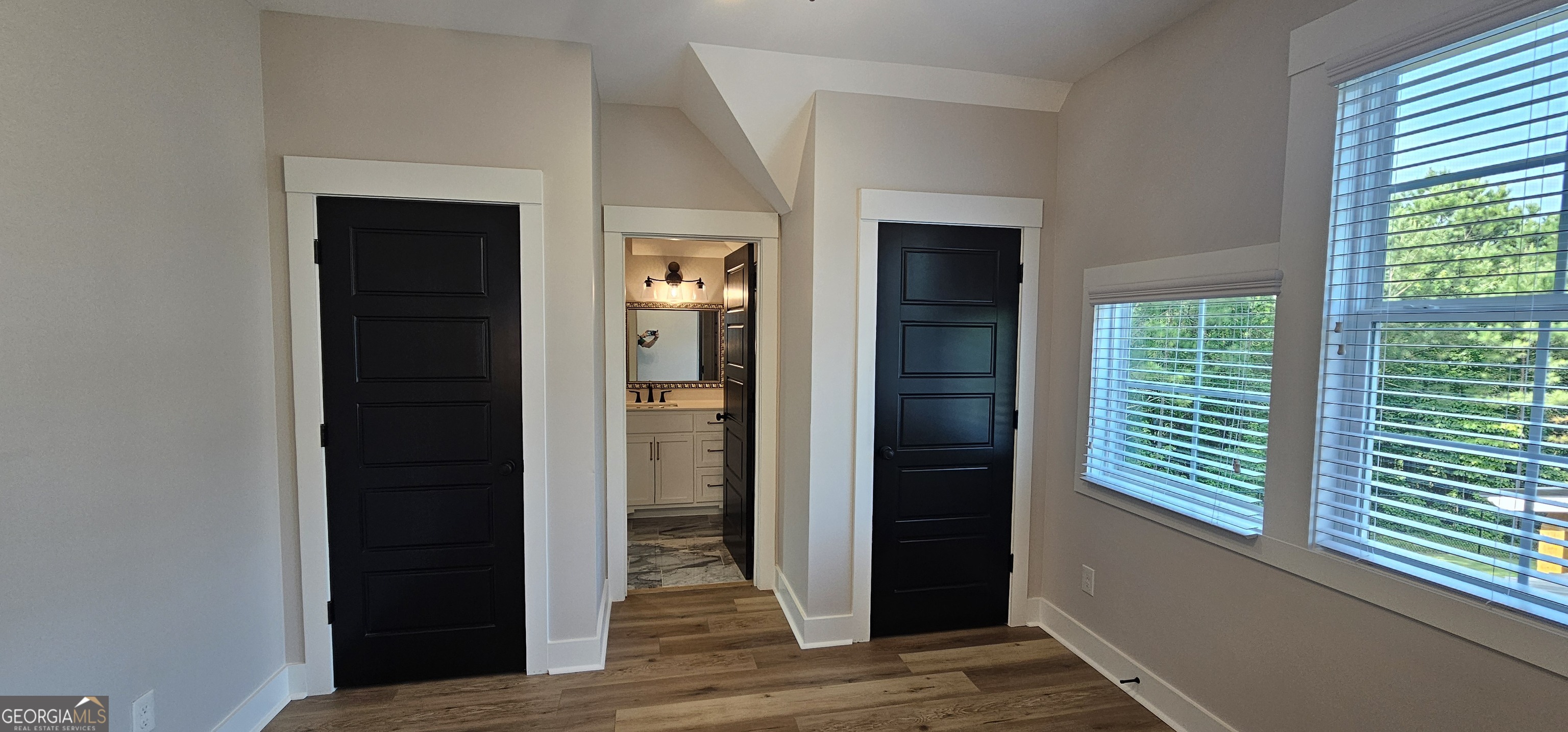 654 Property Photo 51
