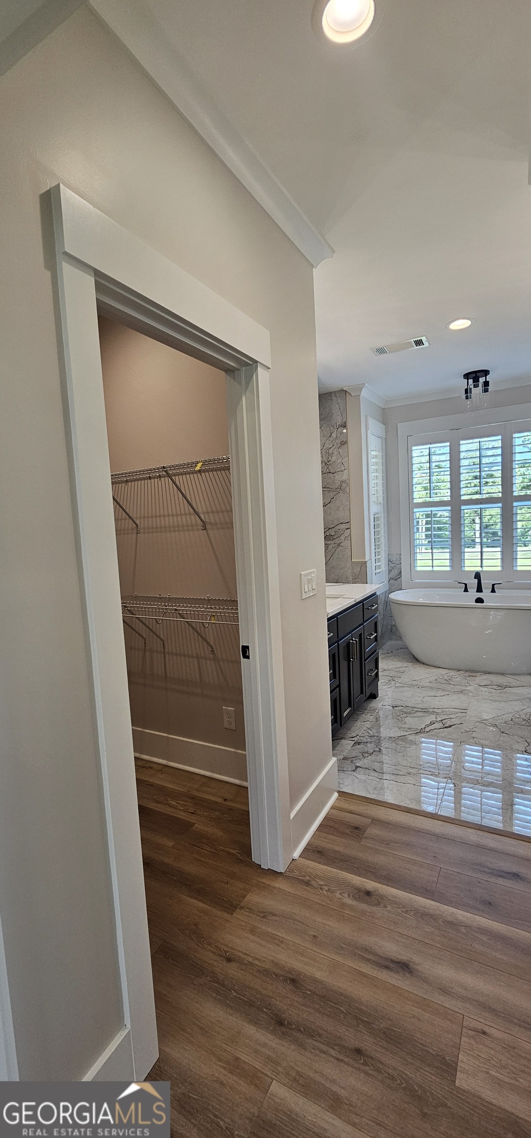 654 Property Photo 90