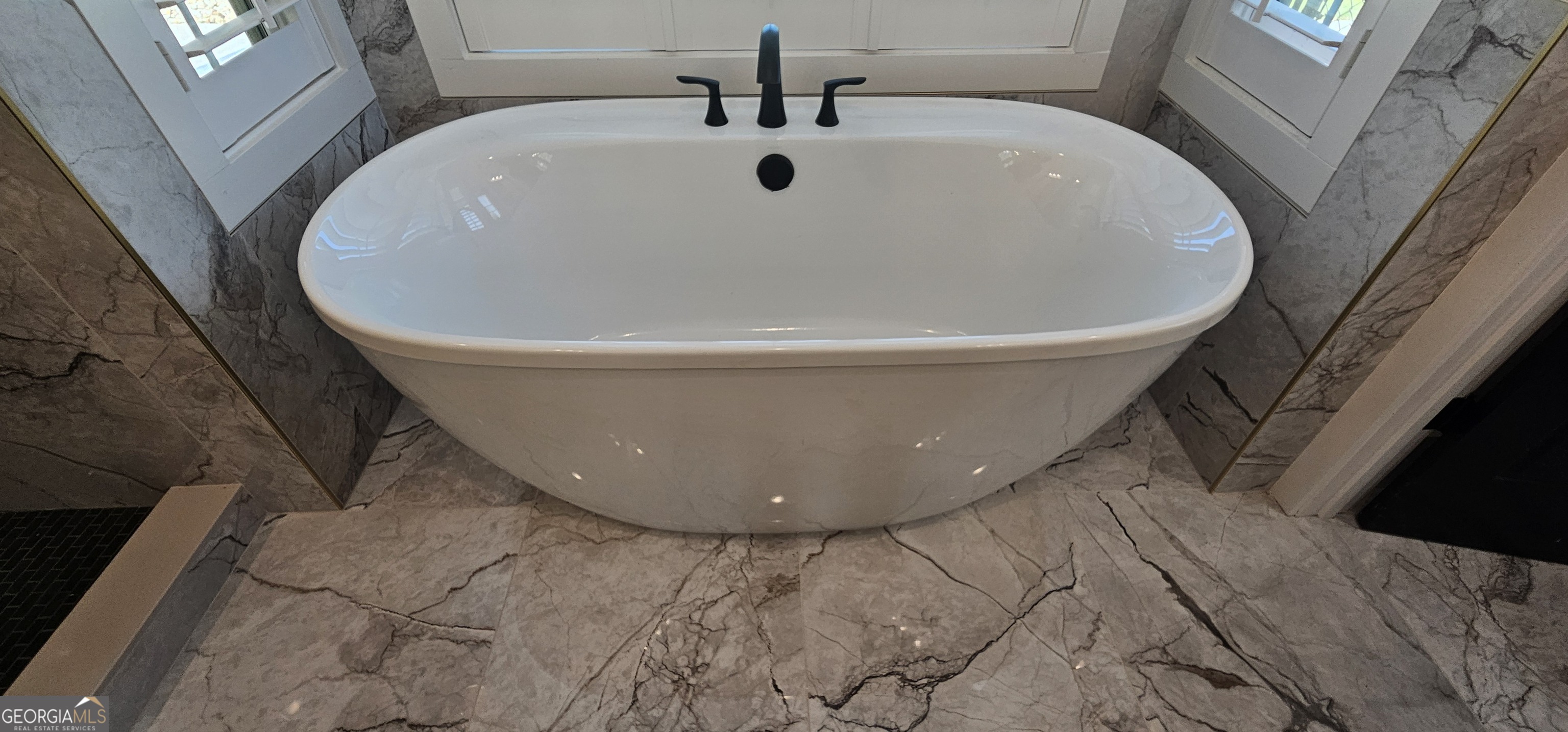 654 Property Photo 104