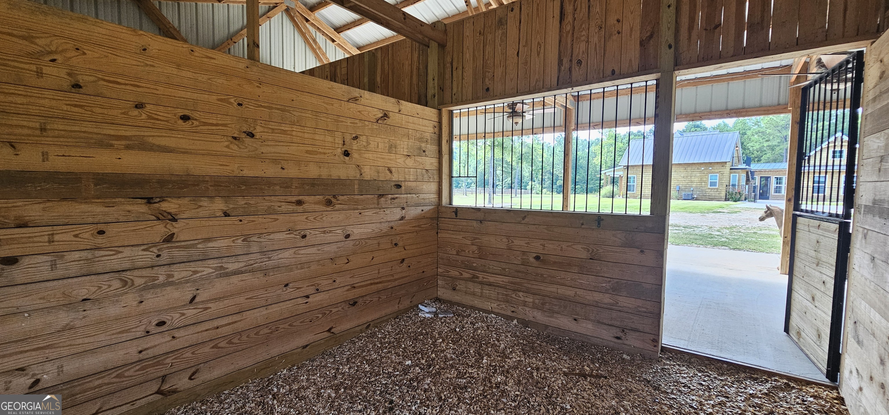 654 Property Photo 156