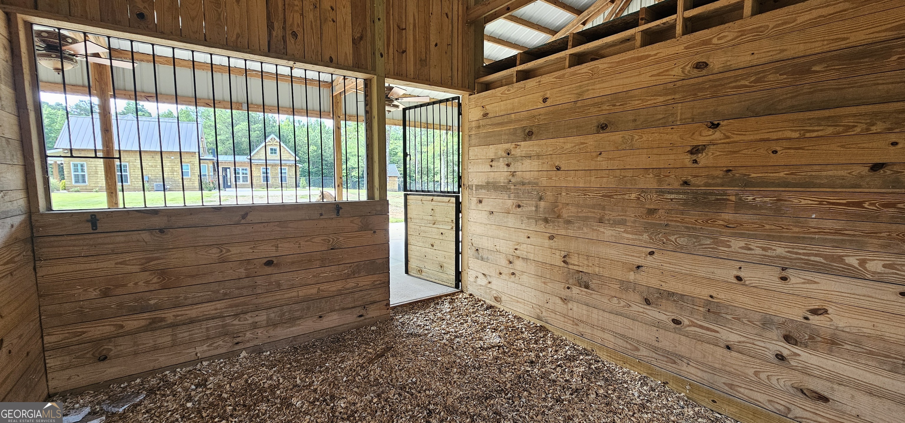 654 Property Photo 157
