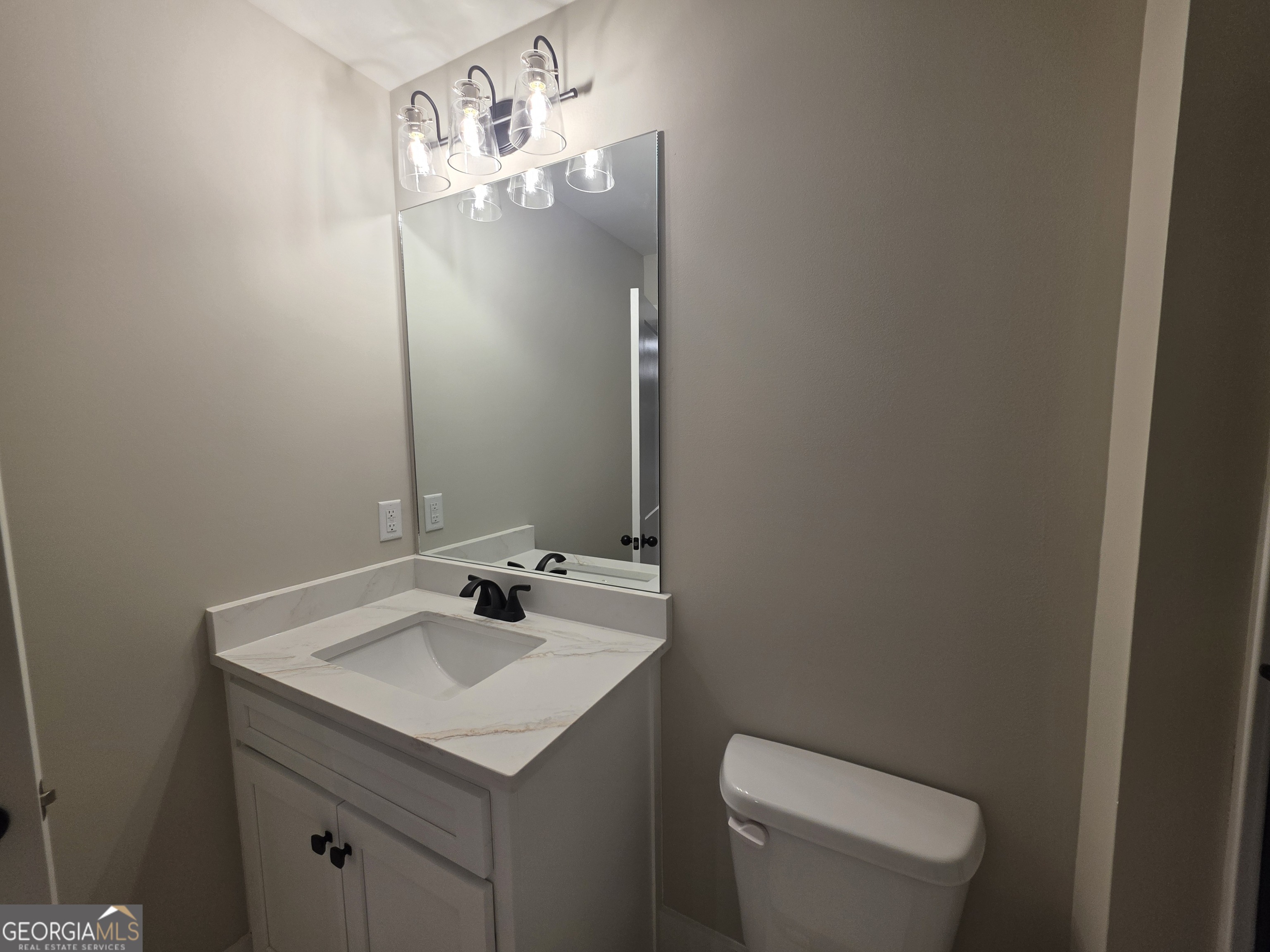 19 Louie Lane # 33 Property Photo 19