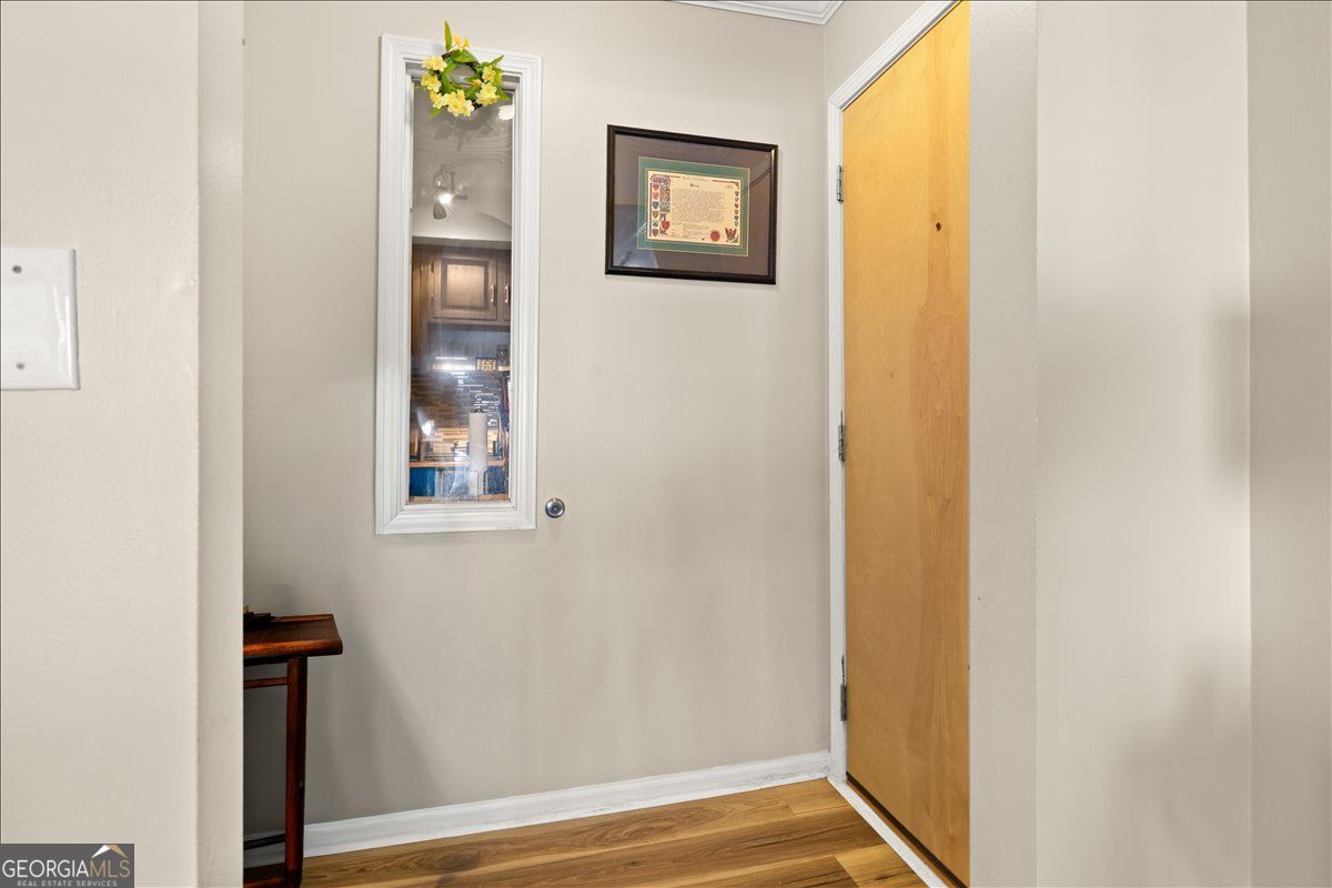 6851 Roswell Road # M5 Property Photo 3