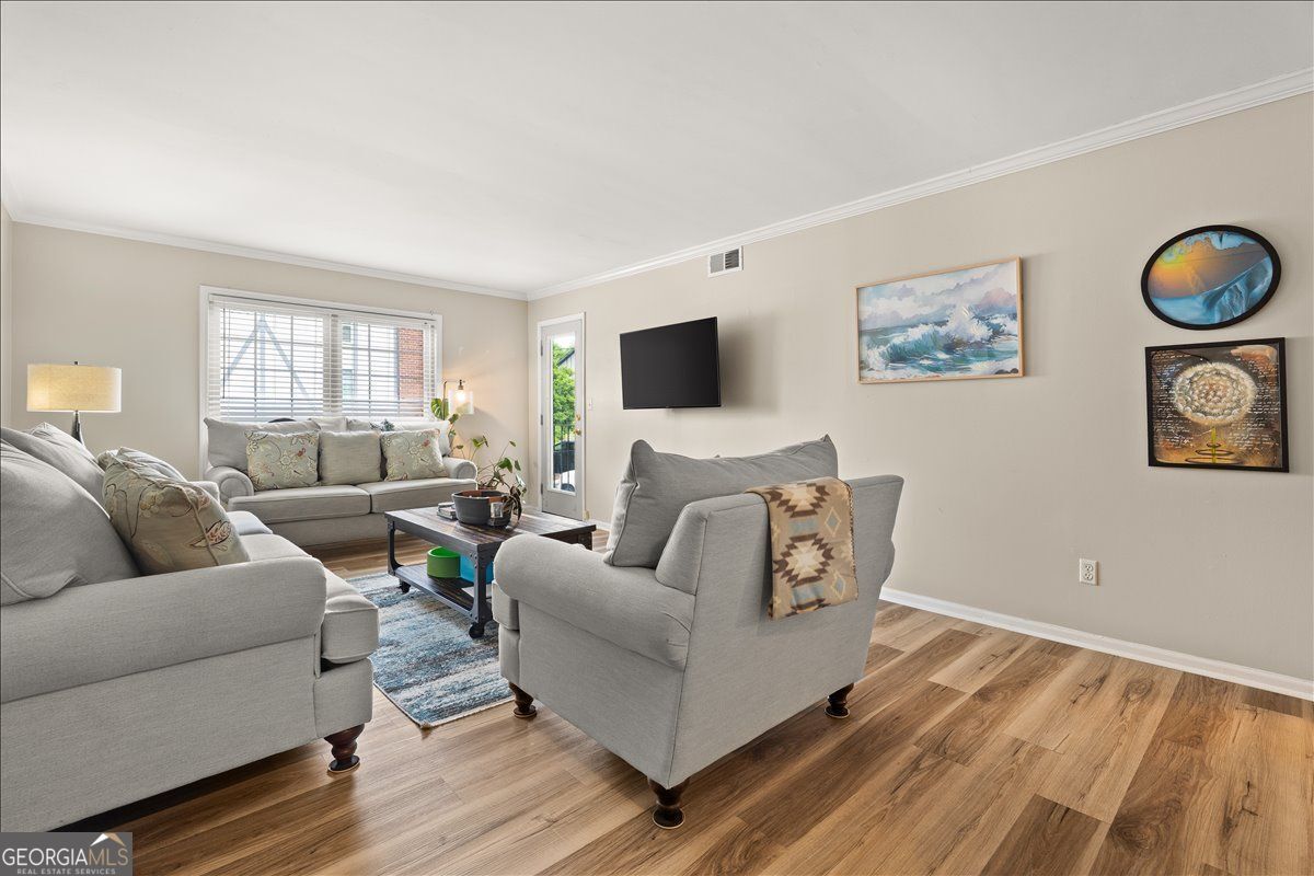 6851 Roswell Road # M5 Property Photo 5