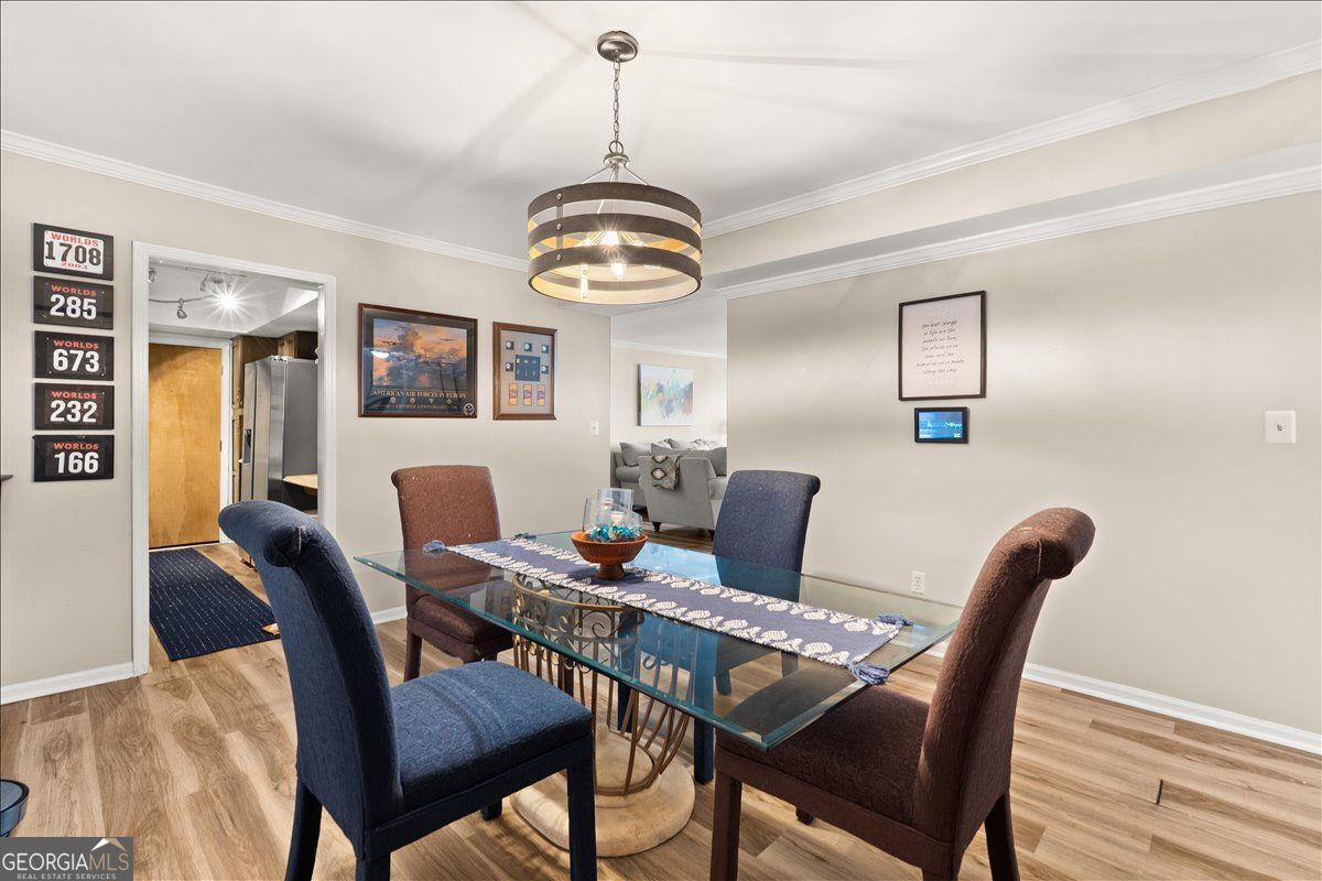 6851 Roswell Road # M5 Property Photo 6